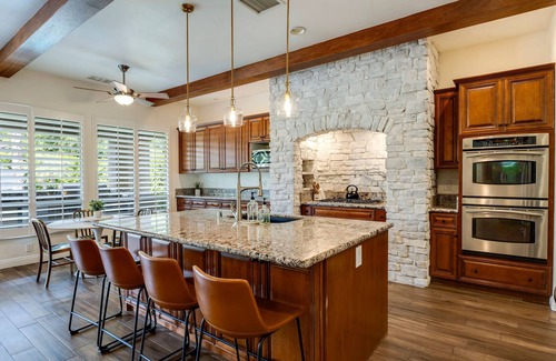 Rancho Santana House | Song Bird Estate by GPM - Walk To Festivals/Private Pool/ Fire Pits