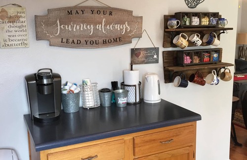 Waco Cottage | Songbird Haven - 2BR/1BA cottage 10 miles from Silos, Peaceful & CLEAN