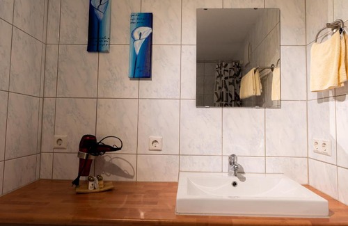 Sulgen House | Sonnenhof