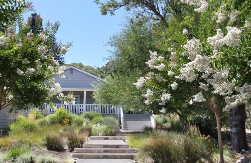 Kenwood House | Sonoma Valley Retreat. Luxurious secluded wine country estate