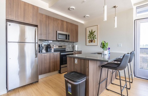 West Bellevue Apartment | Sophari Suites at Bellevue