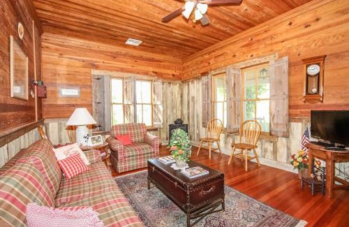 Fredericksburg House | Sophia's Secret