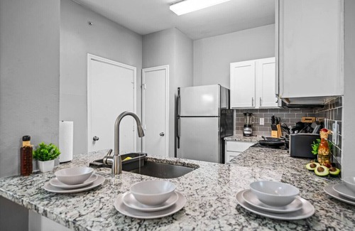 Fossil Creek Apartment | Sophisticated 2BR 2BA Apartment Stay with Pool