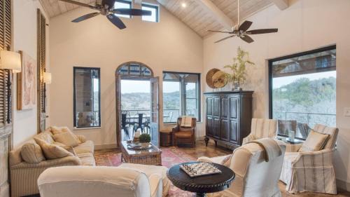 Dripping Springs House | Sotol by AvantStay Direct River Access Views