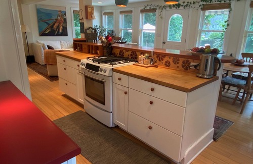 Housatonic House | Soulful, light-filled Berkshire home with gardens