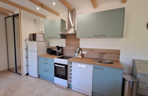 Anduze Cottage | Sous le grand pin: swimming pool and spa (Gîtes Eden en Cévennes) in Anduze