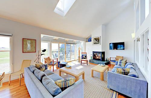 Mashpee House | South Cape Escape