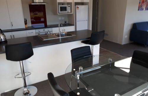 Invercargill House | South City Accommodation unit 1
