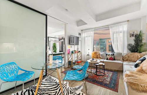 Shawmut Apartment | South End Gem City Views Rooftop Pool