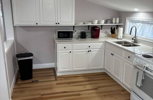 Wakefield-Peacedale House | South Kingston Serenity