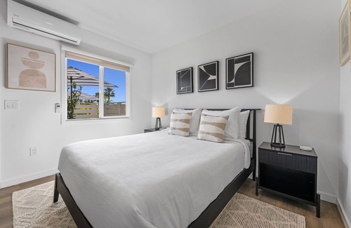 South Oceanside Hotel | South Oceanside Bungalow 5 - Deluxe Queen Studio + Patio