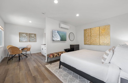 South Oceanside Hotel | South Oceanside Bungalow 11 - Luxury King Suite + Patio