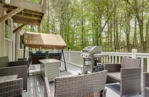 South Salem House | South Salem Vacation Rental with Furnished Deck!
