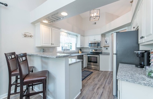 Lexington House | Southern Charm- Spacious Townhome Close to UK