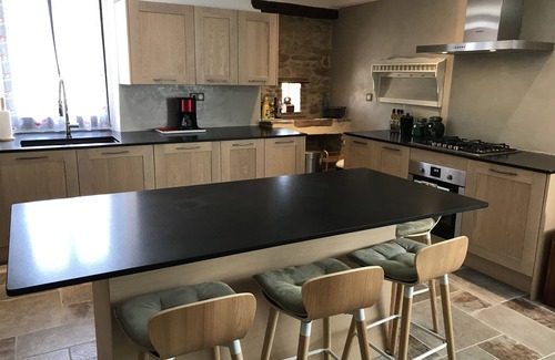 Larroque House | Southern France living at its best - Pool, Terraces, Relaxing Views on 16ha