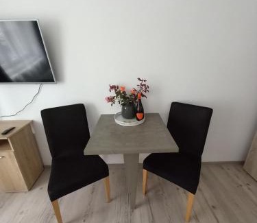 Hradec Kralove Apartment | Spí v Kuklenách