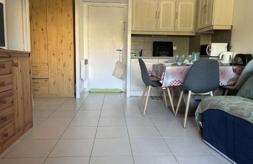 Saint-Pierre-la-Mer Apartment | SP400-022 Appt 2 pièces cabine SAINT PIERRE LA MER