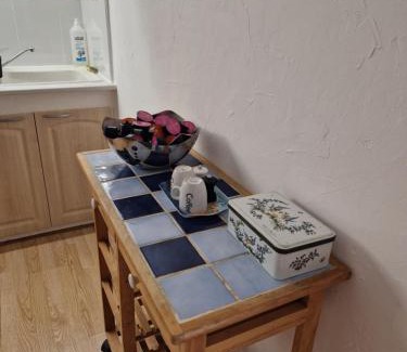 Saint-Pargoire Apartment | Spa et lit baldaquin