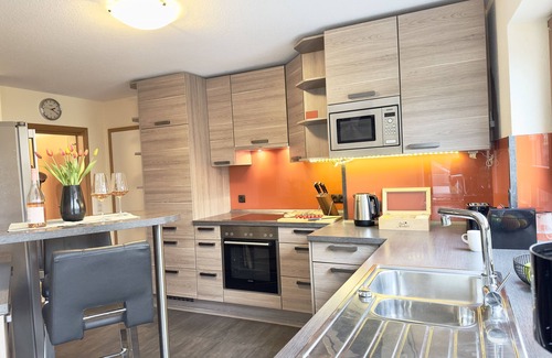 Uhldingen-Muehlhofen Apartment | SPA Whirlpool Ferienwohnung mit Aachblick im Pfahlbaudorf Uhldingen am Bodensee