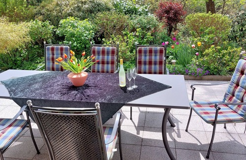 Uhldingen-Muehlhofen Apartment | SPA Whirlpool Ferienwohnung mit Aachblick im Pfahlbaudorf Uhldingen am Bodensee