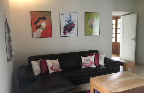 Estampes Other | SPACIEUSE ET BELLE maison 4ch 4sdb, piscine privee, grand jardin Internet et TV