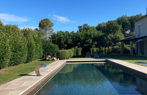 Les Maillans Villa | Spacieuse et luxueuse villa avec piscine
