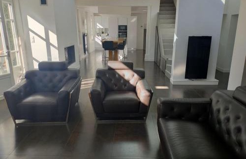 Deauville City Centre Villa | Spacieuse villa avec jardin Deauville centre