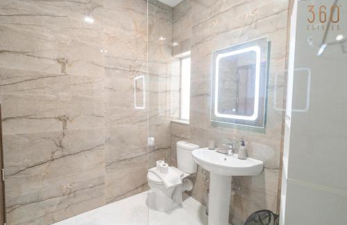 Tarxien Apartment | Spacious 1BR home with comfortable bed with WIFI & AC