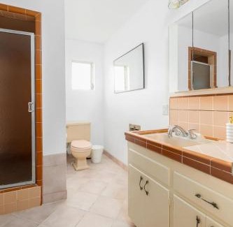 Olde Carlsbad House | Spacious 2 Bed in Carlsbad