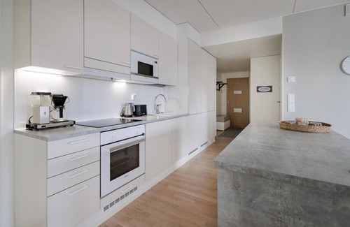 Jyvaskyla Apartment | Spacious 2BR Apt with Sauna and Private Balcony with Lake Views