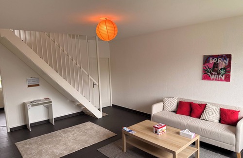 La Bourgogne Apartment | Spacious 3-bedroom duplex, Netflix, telecommuting