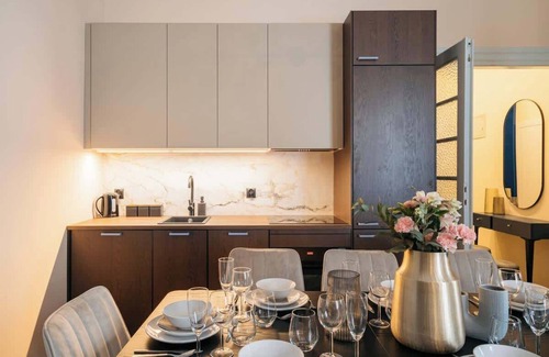 City Centre Apartment | Spacious 3-Bedroom Flat in Central Krakow