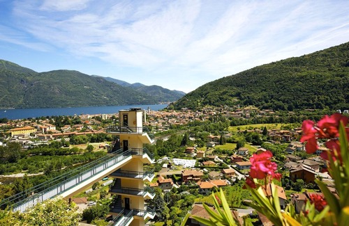 Cannobio Apartment | Spacious 3½-room apartment with sunny balcony and panoramic view