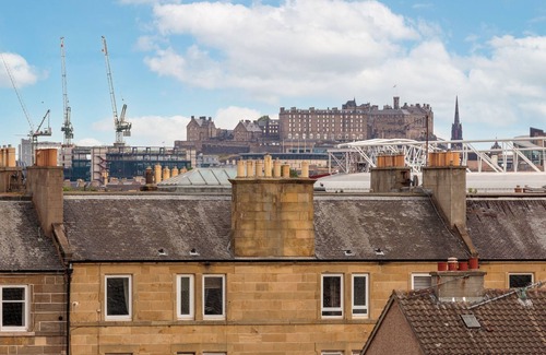 Gorgie Apartment | Spacious 3DB 15 from city centre Free Parking