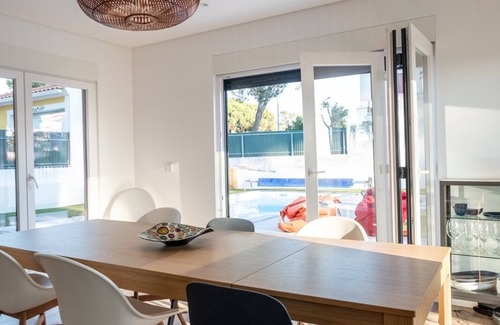 Lagoa de Albufeira Apartment | Spacious 4-bedroom villa with pool near beach in amazing Lagoa de Albufeira