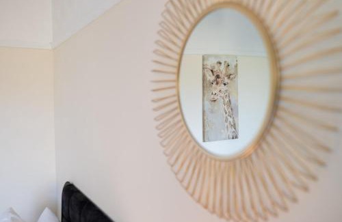 Chelmsford House | Spacious 4 Bed Detached Home I Sleeps 8-10