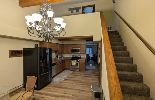 Round Lake Beach House | Spacious 4-bedroom townhome in amazing Round Lake Beach with AC, WiFi