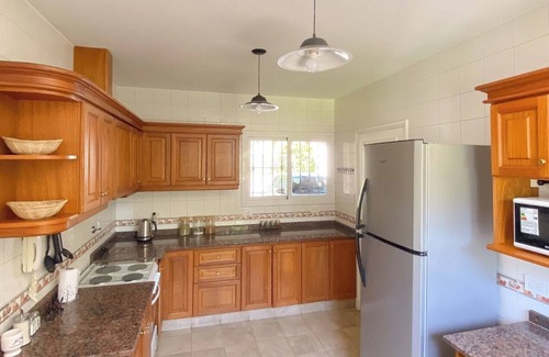 Chacras de Coria Villa | Spacious 4-bedroom villa with WiFi and AC in charming Luján de Cuyo