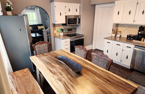 Camas House | Spacious 4 bedroom home in the heart of camas!