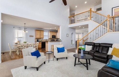 Summit Station House | Spacious 4-bedroom house in awesome Pickerington with fitness room, WiFi