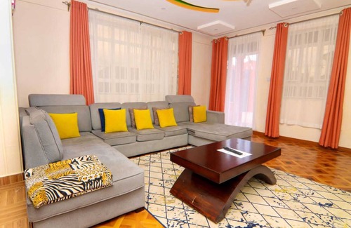 Naivasha Villa | Spacious 4bedroom apartment in Naivasha: WiFi,Own Compound and close to the Lake