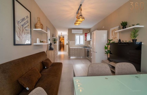 Pieta Apartment | Spacious 4BR/4BATH w/AC, Balcony, WIFI & Terrace!