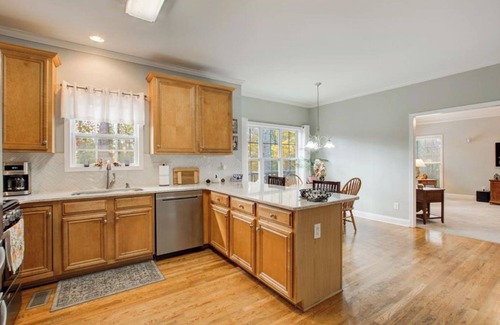 Douglasville House | Spacious 4BR Villa Getaway near Atlanta & Six flags