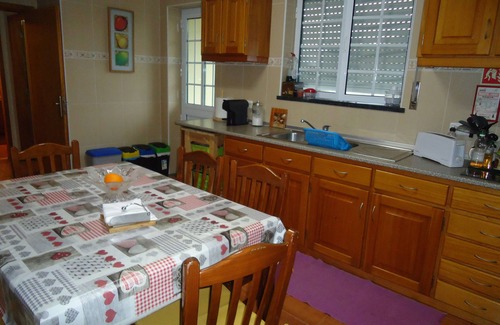 Angra do Heroismo Apartment | Spacious 5 Bedroom House in Angra