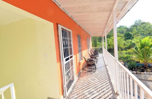 Evaristo Morales Villa | Spacious 5-bedroom villa in charming Santo Domingo with AC and Pool