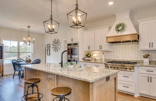 North Augusta House | Spacious 5-bedroom house on a private pond just 10 miles from Augusta National