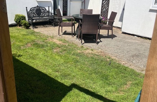 Fifield House | Spacious 6 Bedroom House in Maidenhead/Windsor