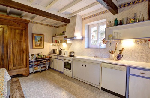 Saint-Alban-les-Eaux Cottage | Spacious 6-BR Cottage with Garden, Terrace, Fireplace, and Child-Friendly Amenities