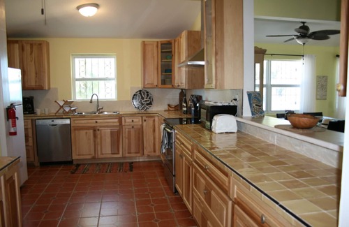 Cockburn Town House | Spacious Airy Beachfront House on Grand Turk