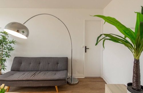 Chatillon Apartment | Spacious and bright apartment near Paris